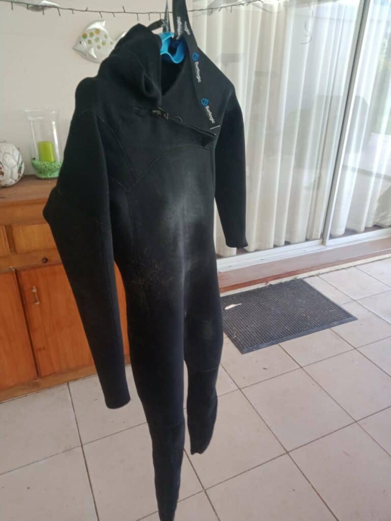 needessentials wetsuits review 1
