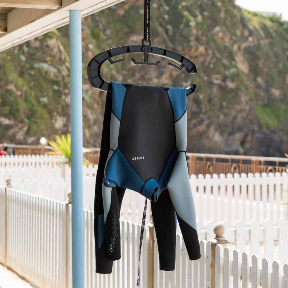 wetsuit hanger guide 1