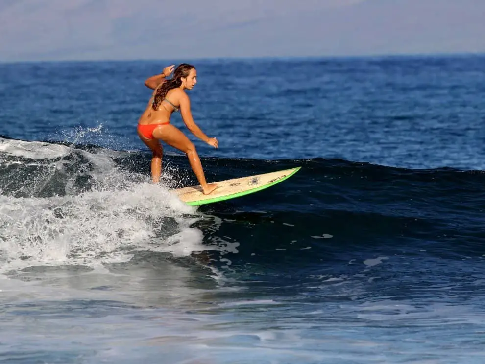 best places to learn to surf in hawaii - middles hookipa
