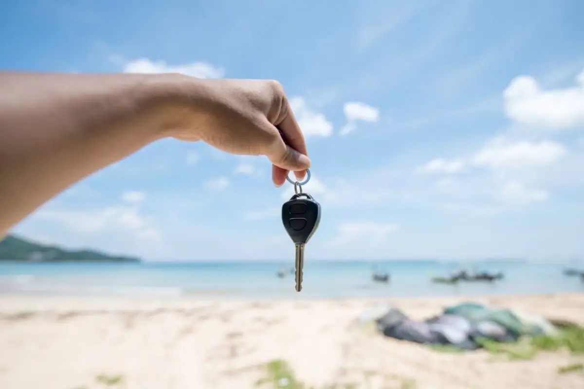 What To Do With Your Car Keys When Surfing
