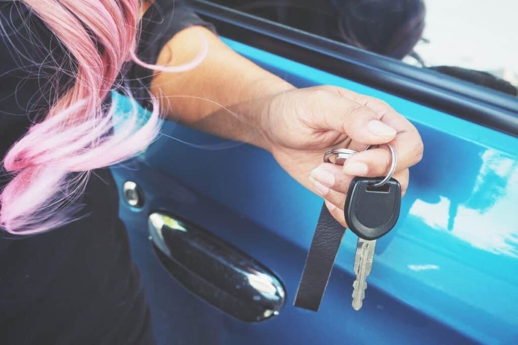 Keep Your car Keys Safe When You're Surfing