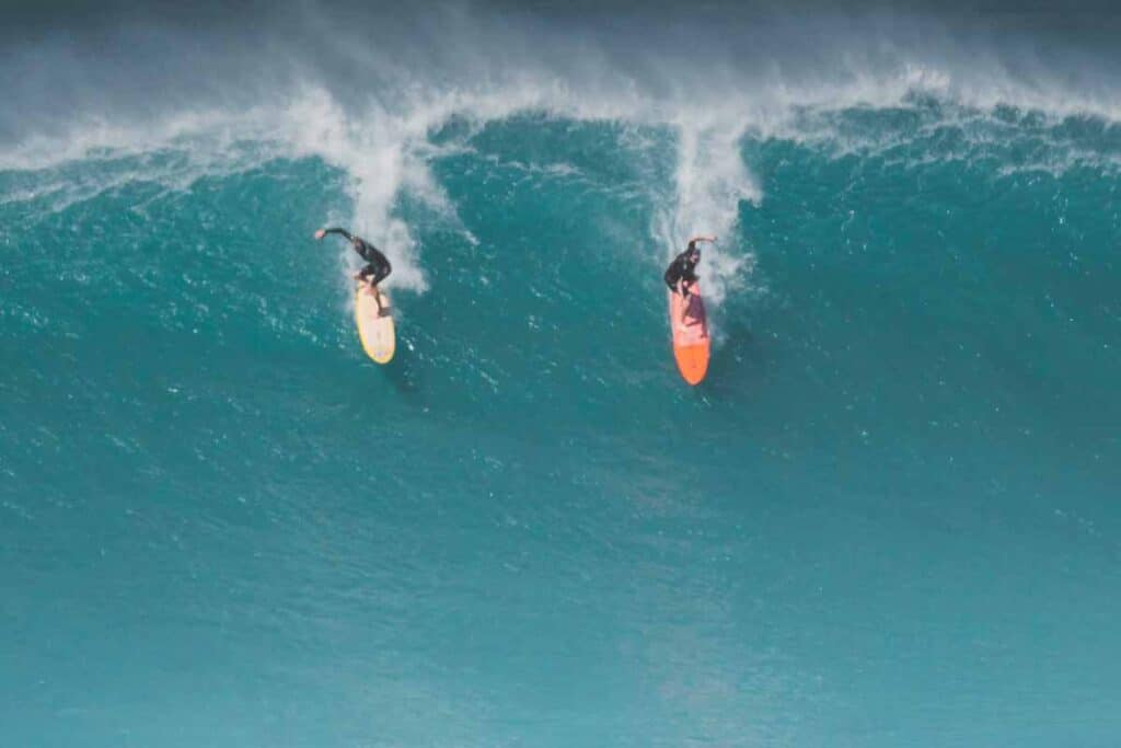 sharing stoke surfing